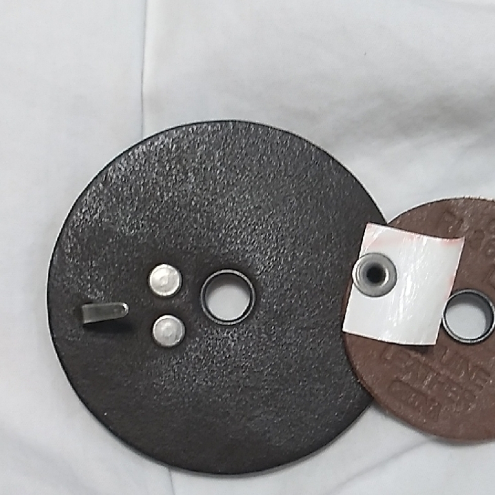Chic Brown and Silver Disc Belt - Picture 4 of 4